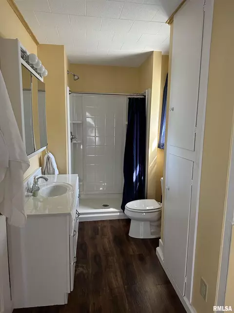 108 E College Ave, Eureka, IL 61530 photo 12