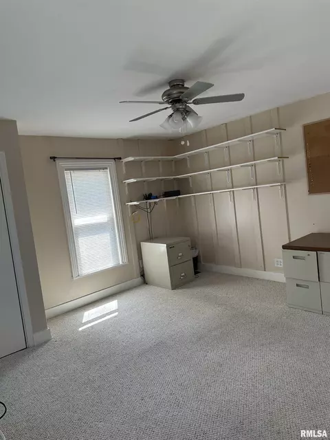 108 E College Ave, Eureka, IL 61530 photo 14
