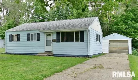 3912 N St Joseph Ct, Peoria Heights, IL 61616