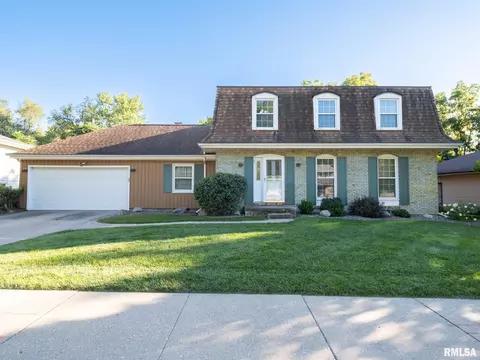 3214 W Westport Rd, Peoria, IL 61615