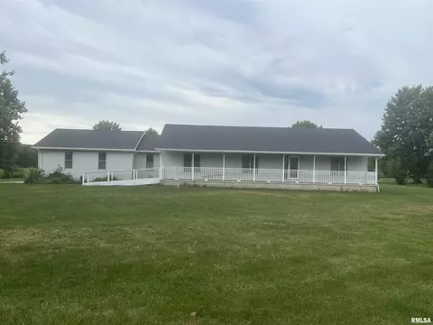 16 S Avenue I Ave, Canton, IL 61520