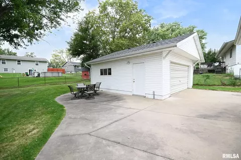 406 Radisson Rd, Marquette Heights, IL 61554 photo 19