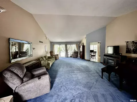 1131 N Nofsinger Rd, Metamora, IL 61548 photo 7