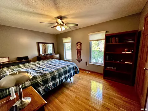 1131 N Nofsinger Rd, Metamora, IL 61548 photo 11