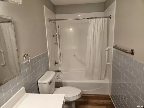 225 Scotch Pine Dr, Macomb, IL 61455 photo 22