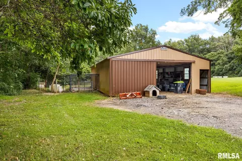 320 E 10th St, Glasford, IL 61533 photo 39