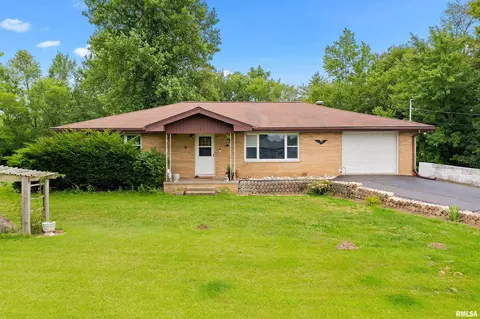 306 Harris Rd, East Peoria, IL 61611