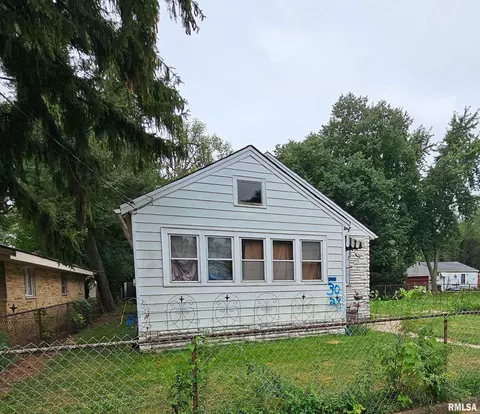 3028 W Krause Ave, Peoria, IL 61605