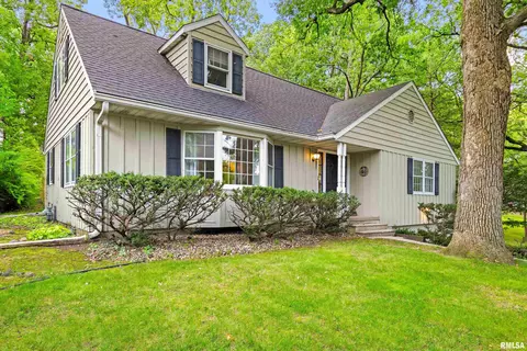 3900 Harmon Ave, Peoria, IL 61614