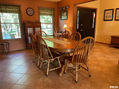 12101 N 1050th Rd, Macomb, IL 61455 photo 9