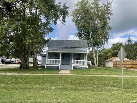 522 S Main St, Maquon, IL 61458
