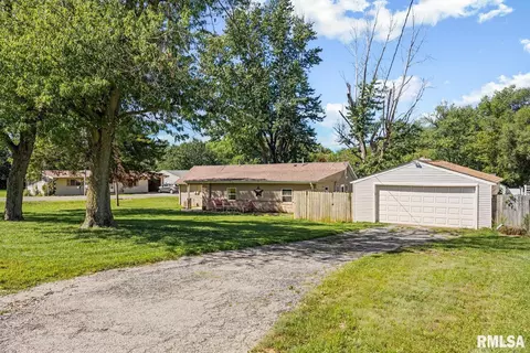 131 State St, North Pekin, IL 61554