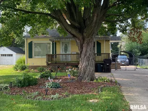 2220 W Hudson St, Peoria, IL 61604