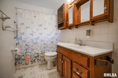 420 Capri St, Pekin, IL 61554 photo 14