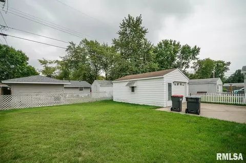 420 Capri St, Pekin, IL 61554 photo 33