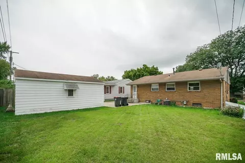 420 Capri St, Pekin, IL 61554 photo 34