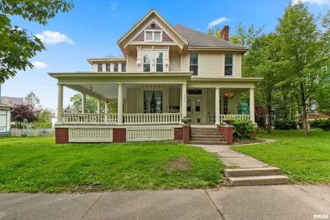 245 NE Randolph Ave, Peoria, IL 61606