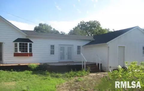 725 E Ash St, Canton, IL 61520 photo 12