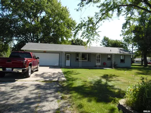 103 S State St, Bryant, IL 61519