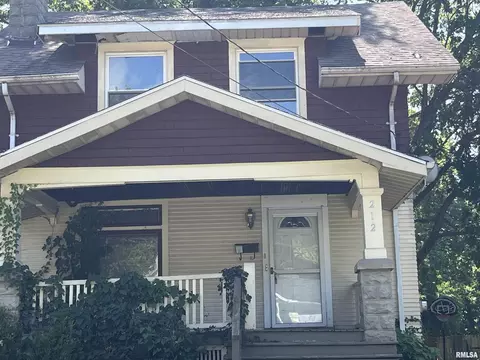 212 Thrush Ave, Peoria, IL 61603