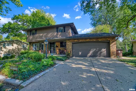 4620 N Rosemead Dr, Peoria, IL 61614