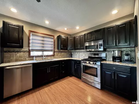1264 Rebecca Ln, Macomb, IL 61455 photo 15