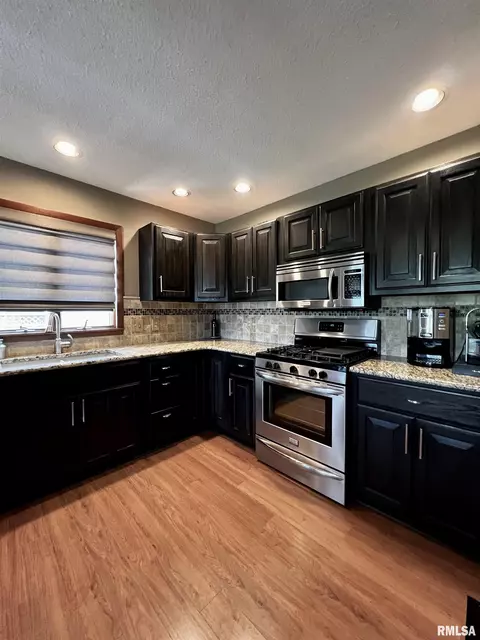 1264 Rebecca Ln, Macomb, IL 61455 photo 18