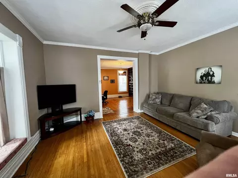 314 E Jefferson St, Macomb, IL 61455 photo 6