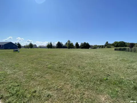 1300 Cedar Lake Dr, Metamora, IL 61548