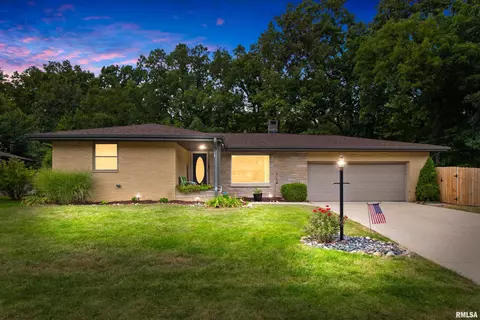 117 Kaskaskia Ct, East Peoria, IL 61611