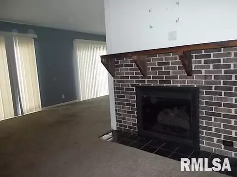 1988 Krohe Dr, Macomb, IL 61455 photo 5