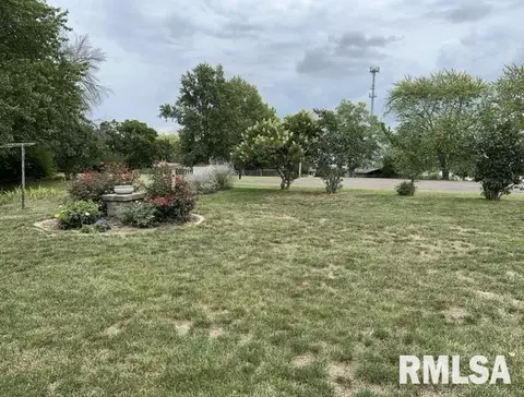 1704 Deppert Dr, Pekin, IL 61554 photo 3