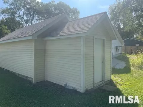 307 N 5th St, Dunlap, IL 61525 photo 5