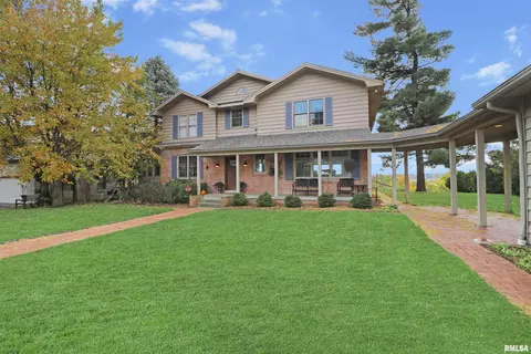 510 E High Point Pl, Peoria, IL 61614