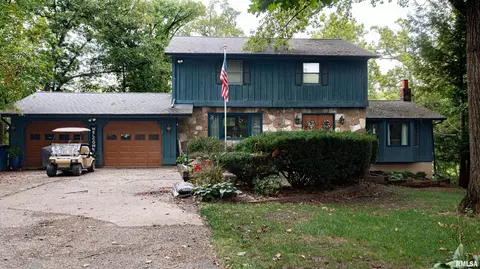 403 Towne Rd, Groveland, IL 61535