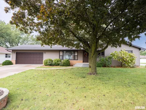 403 W Michigan Ave, Metamora, IL 61548