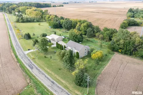 7472 Old Peoria Rd, Danvers, IL 61732 photo 3