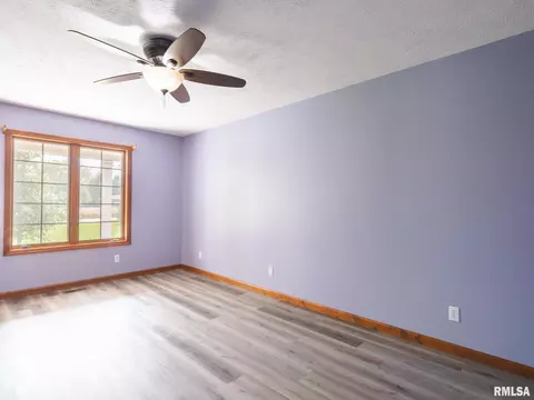 7472 Old Peoria Rd, Danvers, IL 61732 photo 27