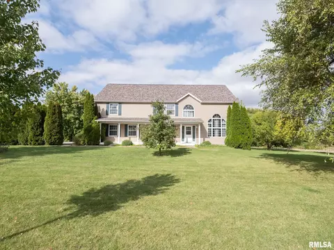 7472 Old Peoria Rd, Danvers, IL 61732 photo 2