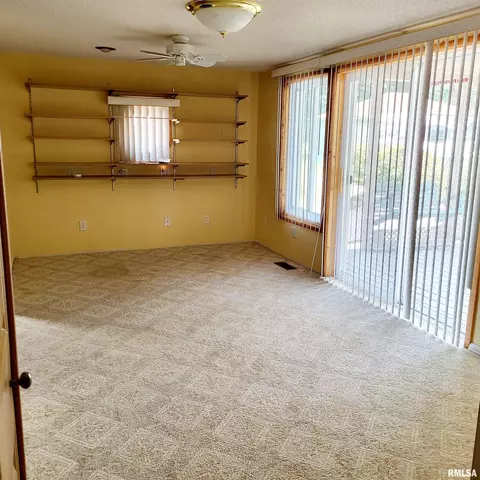 Living - 525 S Main St, Canton, IL 61520 photo 1 of 1