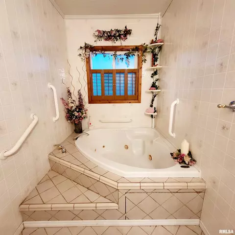 Bath - 525 S Main St, Canton, IL 61520 photo 3 of 7