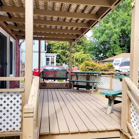 Exterior - 525 S Main St, Canton, IL 61520 photo 10 of 16