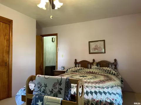 301 Front St, Varna, IL 61375 photo 11