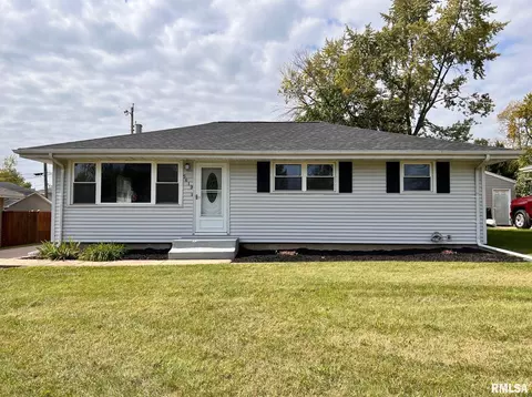 5619 N Montello Dr, Peoria, IL 61614