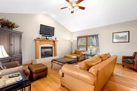 509 Hampton Ct, Germantown Hills, IL 61548 photo 12