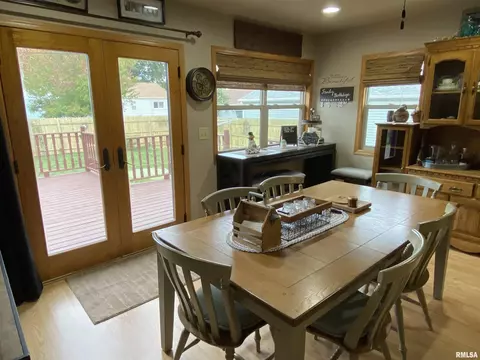 310 Iris Ct, Canton, IL 61520 photo 16