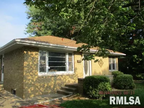 1403 12th St, Pekin, IL 61554