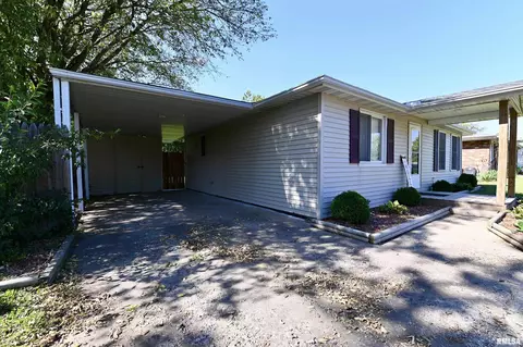 809 S Meadow Ln, Manito, IL 61546 photo 12