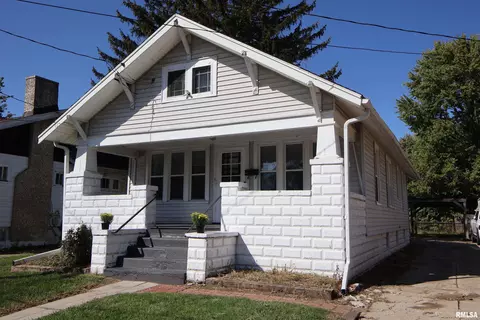 711 E Virginia Pl, Peoria, IL 61603