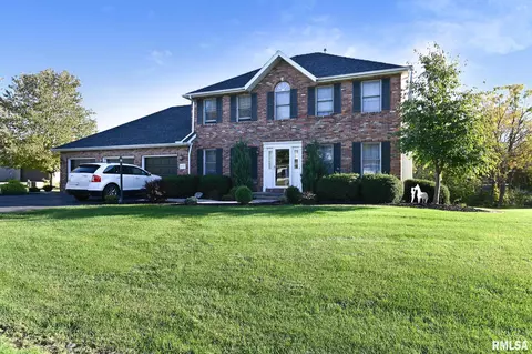 5632 S Matt Cody Ct, Peoria, IL 61607